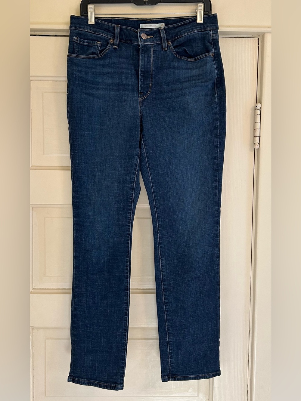 Levi's Women's Straight Leg Jeans in Dark Blue Denim